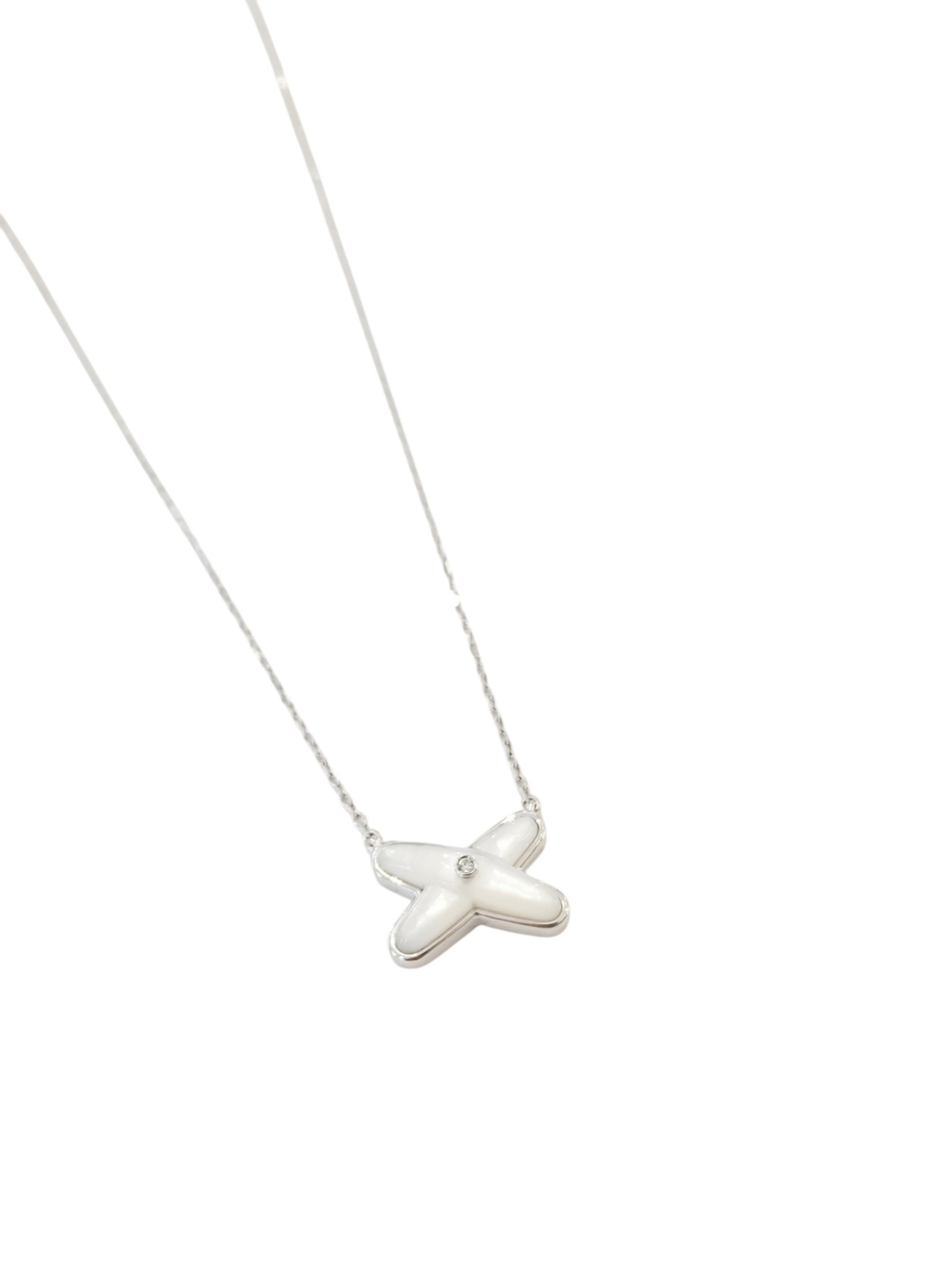 Chaumet Jeu de Liens   pendant necklace
